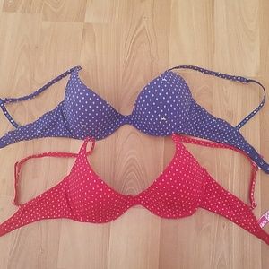 2 VS PINK demi bras